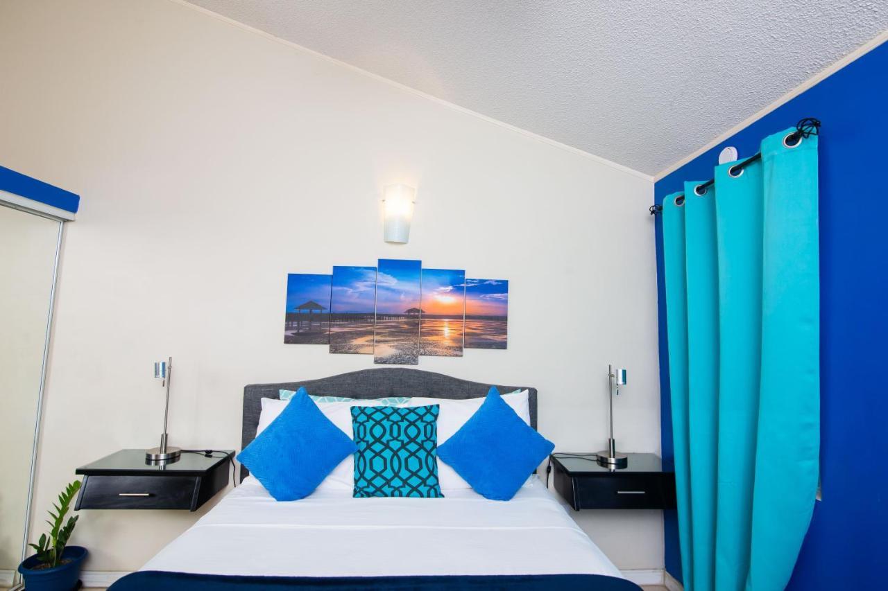 The Oasis I, Portmore Country Club Esterno foto