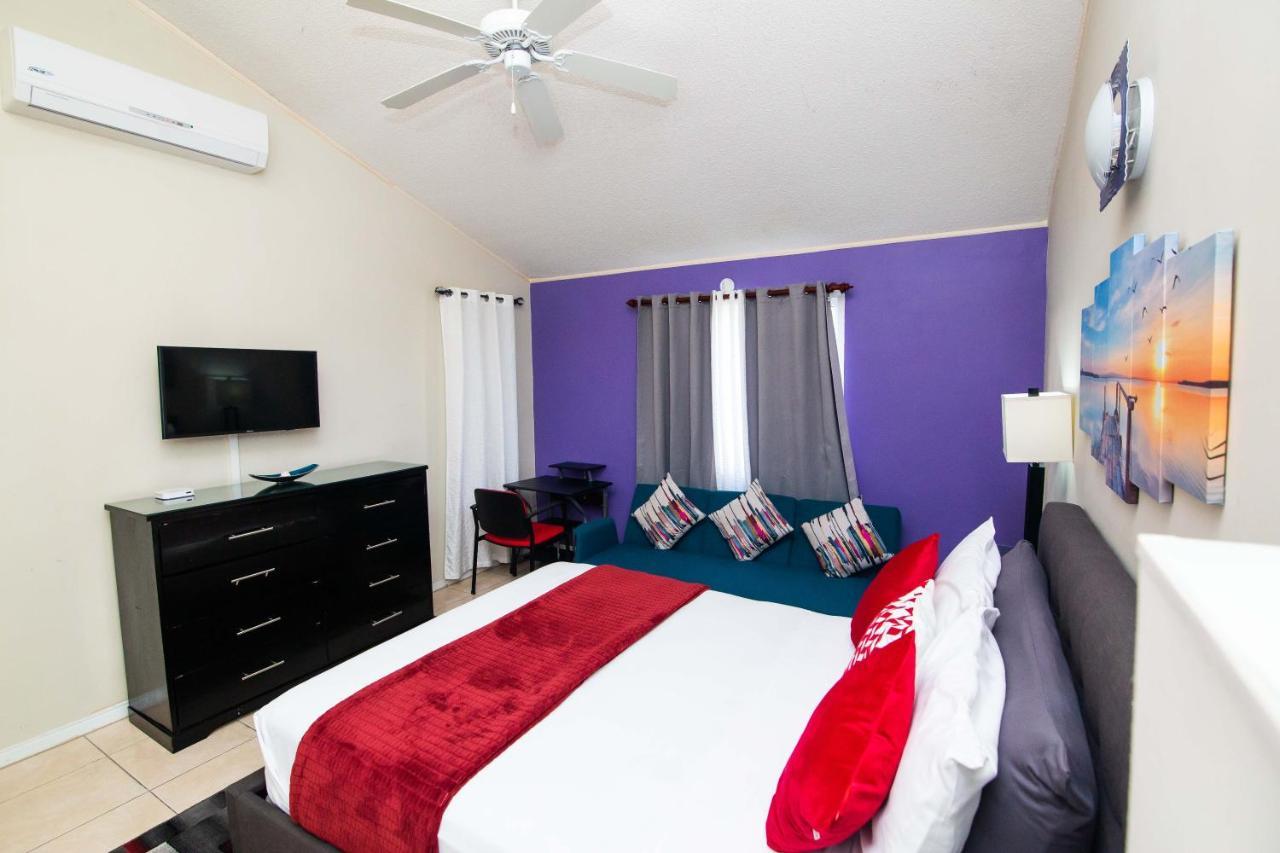 The Oasis I, Portmore Country Club Esterno foto